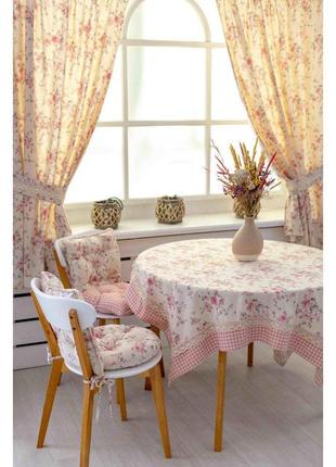 Скатерть на стол bella розы с кантом розовая клеточка и кружевом2 фото
