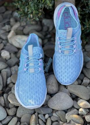 Жіночі легкі кросівки від heydude підошва airflow блакитні