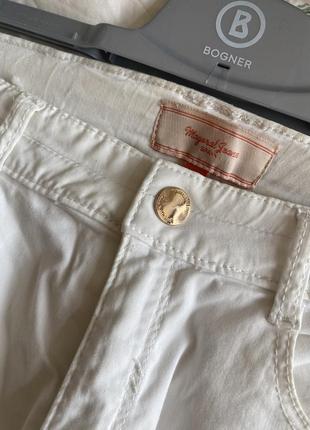 Джинсы белые; брюки; брюки mayoral outwear для девочки2 фото