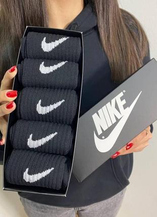 Набір чоловічих високих шкарпеток nike 41-45 на 5 пари у коробці7 фото