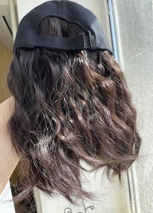 Кепка с волосами ,парик,шиньон