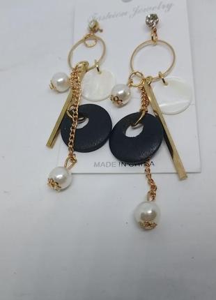 Серьги женские, длинные.