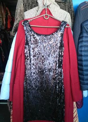 Сукня в паетках