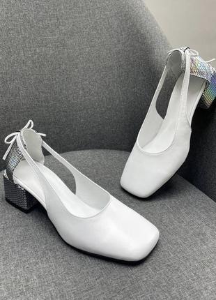 Белые туфли с квадратным носком натуральная кожа 36-412 фото