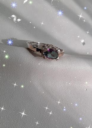 🫧 19 размер кольцо серебро с золотом фианит цвет мистик3 фото