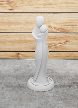 Статуэтка абстракция "мама c младенцем".