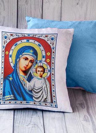 Плюшева подушка з іконою пресвятої богородиці