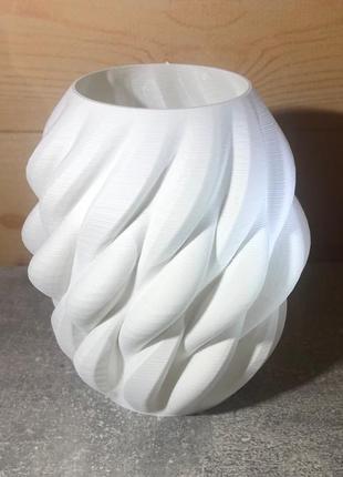Геометрична, декоративна тонкостінна ваза