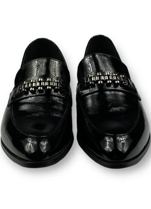 Женские повседневные туфли лакированная кожа черные на низком каблуке 318j882-03d-6056 brokolli 20157 фото