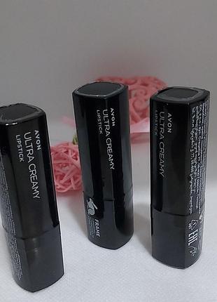 Зволожувальна кремова губна помада avon «ультра» пудровая мрія/blush nude