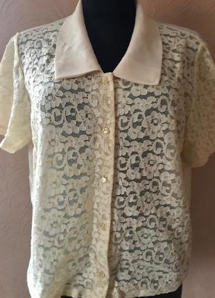 Нарядна блузка