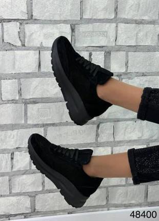 Жіночі натуральні замшеві кросівки чорного кольору, замшеві кросівки з перфорацією3 фото