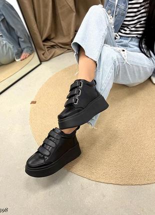 Стильні високі шкіряні кросівки чорного кольору, комфортні натуральні кросівки на липучках2 фото