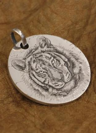 Мужской двухсторонний серебряный  кулон жетон тигр когти 999 проба8 фото