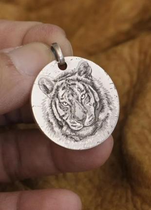 Мужской двухсторонний серебряный  кулон жетон тигр когти 999 проба2 фото