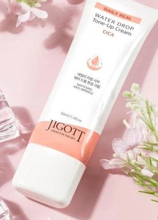 Зволожуючий крем для обличчя з центелою - jigott daily real cica water drop tone up cream, 50 мл