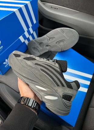 Чоловічі кросівки adidas yeezy boost 700 v2 d.gray/black8 фото