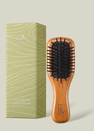 Деревянная щетка для волос lador mini wood paddle brush1 фото