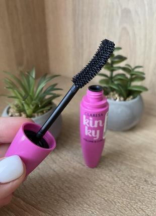 Туш від бренду claresa kinky volume&curl mascara1 фото