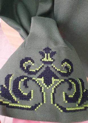 Рубашка вышиванка патріотична ручная робота нитками