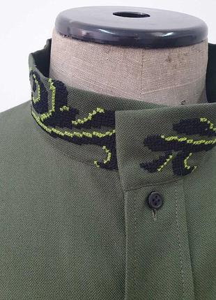 Рубашка вышиванка патріотична ручная робота нитками