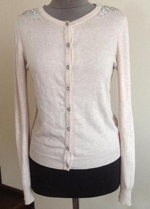 Кофта тепла.