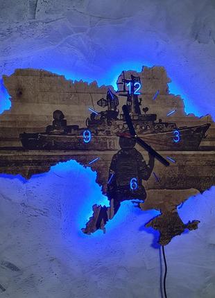Деревянные настенные часы с подсветкой "русский военный корабель иди нах*й"2 фото