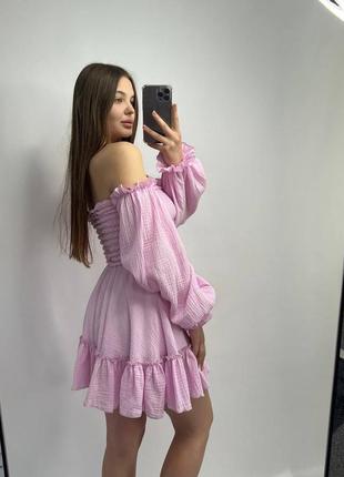 Муслінова сукня з довгим рукавом . сукня з мусліну . сукня з відкритими плечима