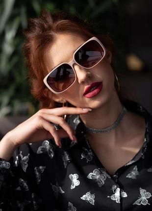 Жіночі сонячні окуляри брендові модні великі метелики в оправі5 фото