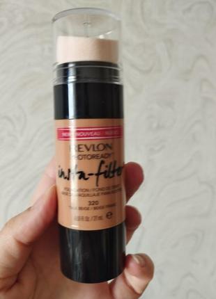 Тональний крем revlon