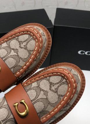 Лофери coach