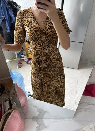 Платье тигровое принт2 фото