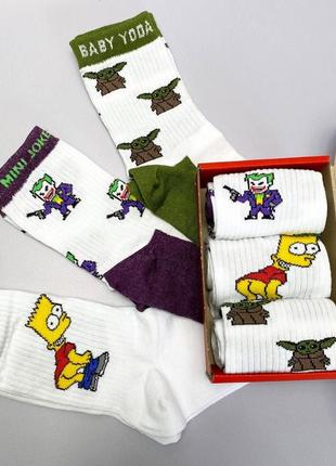 Набір жіночих шкарпеток 36-41 на 3 пари з мультяшним малюнком у коробці7 фото
