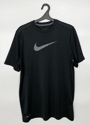 Nike swoosh спортивна компресійна футболка