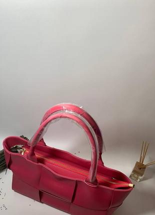 Большая розовая сумка шоппер с ручками bottega veneta8 фото