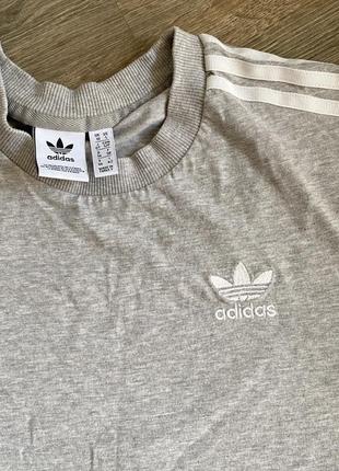 Оригинальная футболка adidas серая2 фото