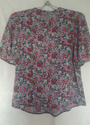 Трендовая блуза с объемными рукавами и рюшами по кокетке8 фото