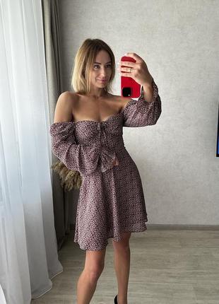 Платье в леопардовый принт