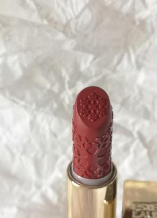 Помада  для губ estee lauder pure color envy sculpting lipstick в отенке immortal 540, 3,5 гр.6 фото