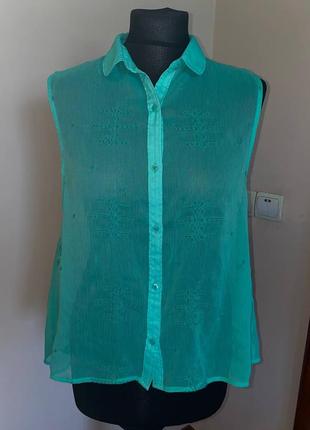 Рубашка с вышивкой