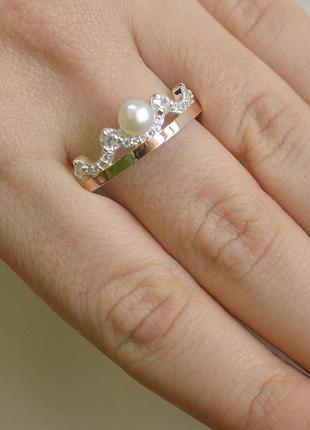 Серебряное кольцо в виде короны с жемчугом