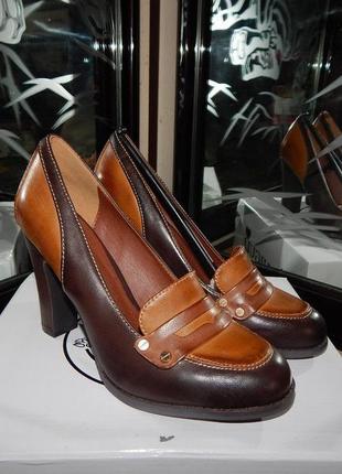 Чудові туфлі роскошкого якості.