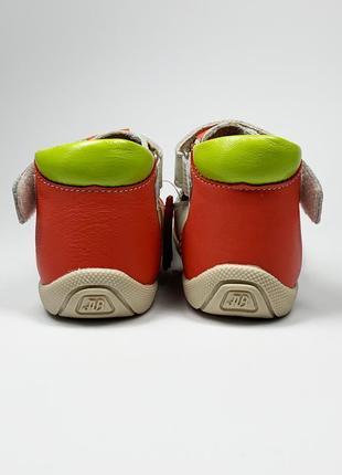 Летние сандалики для девочки бело-коралловые кожаные 21 22 24 25 2519к берегиня4 фото