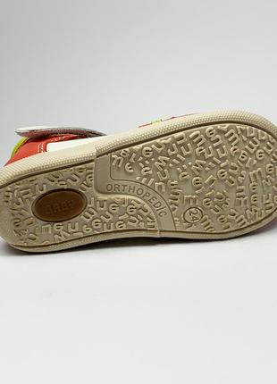 Летние сандалики для девочки бело-коралловые кожаные 21 22 24 25 2519к берегиня6 фото