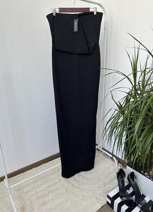 Черное платье макси на одно плечо6 фото