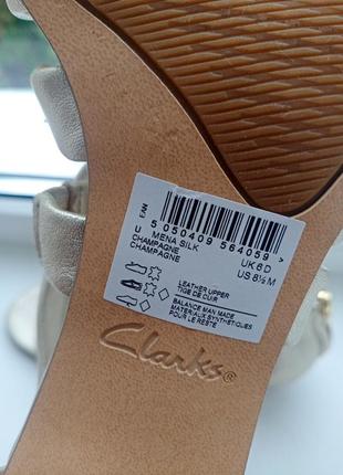 Clarks женские кожаные босоножки с закрытой пяткой клакс5 фото