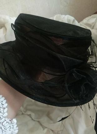 Красивая летняя шляпа из органзы