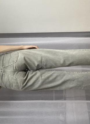 Серые джинсы мом высокая посадка4 фото