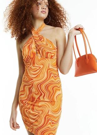 Кэжуал платье футляр, с открытой спиной h&m с абстрактным узором7 фото