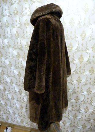 Шикарная шуба из меха бобра. бобровая шуба.